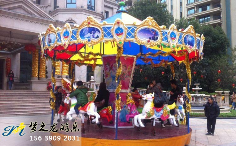 旋轉木馬一套設備多少錢(qián)?