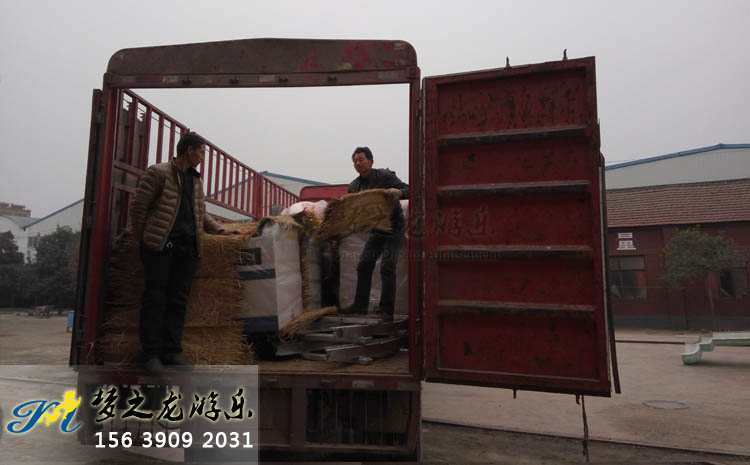 電瓶碰碰車(chē)，和諧號軌道小火車(chē)發(fā)貨